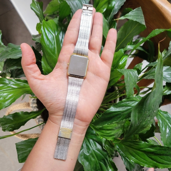 Vintage Everite Quartz Classic Gold Watch - Picture 10 of 12